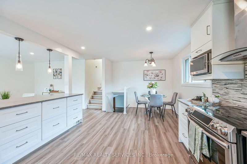 10 Windrush Cres N Hamilton, L8V 2K8 | Image 30