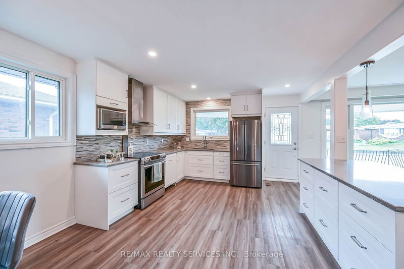 10 Windrush Cres N Hamilton, L8V 2K8 | Image 35