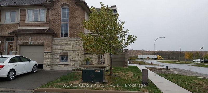 38 - 7 Lakelawn Rd, Grimsby, L3M 0E9 | Image 2