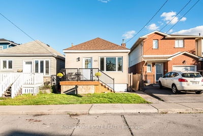 124 Harmony Ave  Hamilton, L8H 4Y3 | Image 1