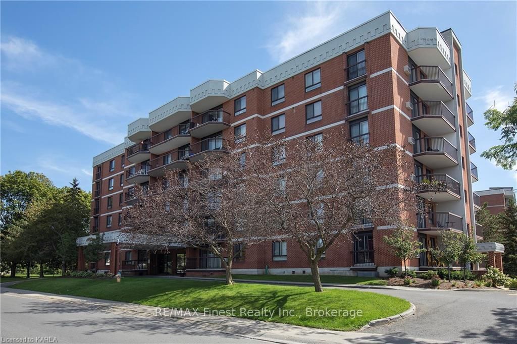 Condo sold at 609-14 GREENVIEW Drive, Kingston, Central City West, K7M 7T5 - MLS: X9401184