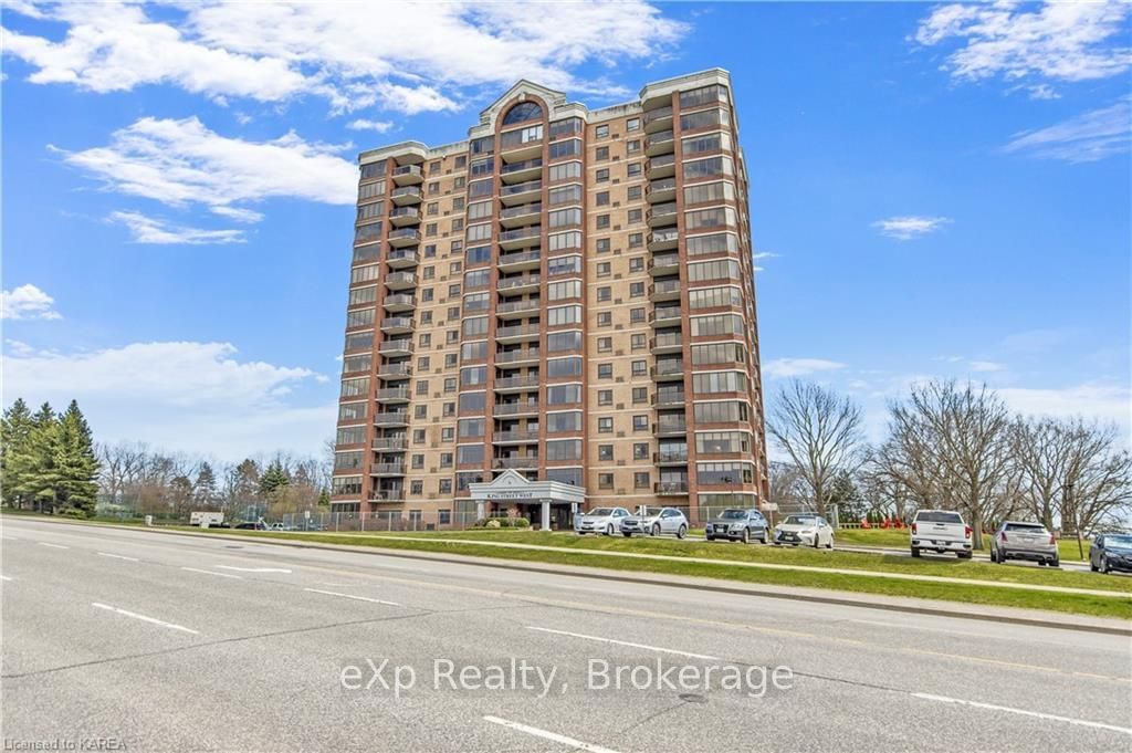 Condo sold at 606-1000 KING Street, Kingston, Central City West, K7M 8H3 - MLS: X9401301