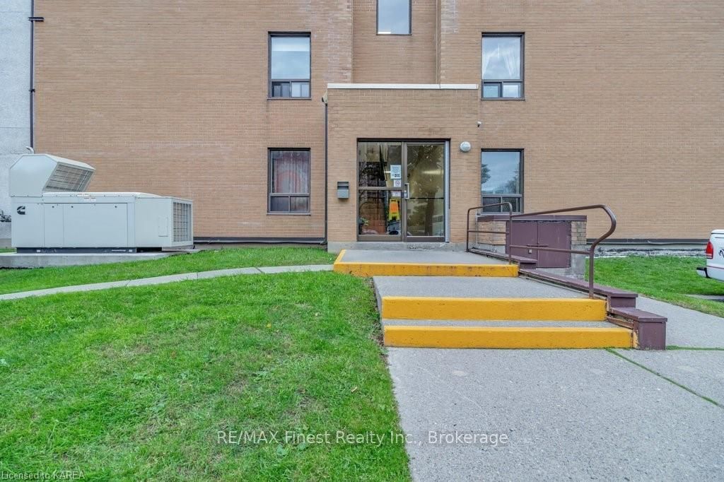 Listing Image 35