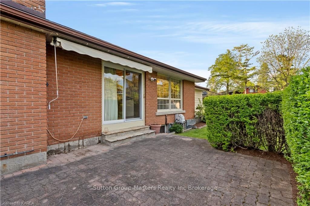 Listing Image 40