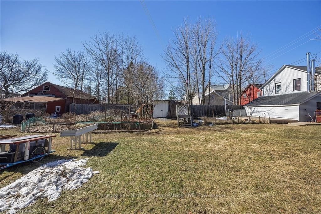 Listing Image 7