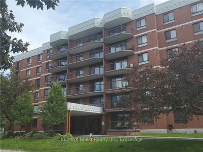 Condo sold at 208-14 GREENVIEW Drive, Kingston, Central City West, K7M 7T5 - MLS: X9403301