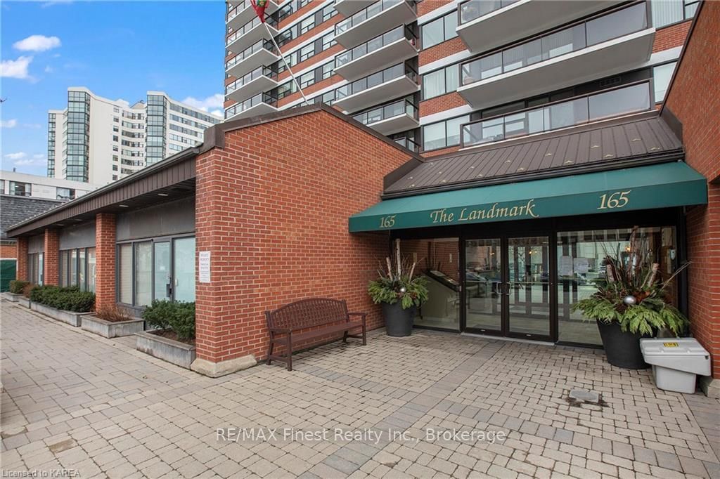 Condo sold at 806-165 ONTARIO Street, Kingston, Central City East, K7L 2Y6 - MLS: X9405314