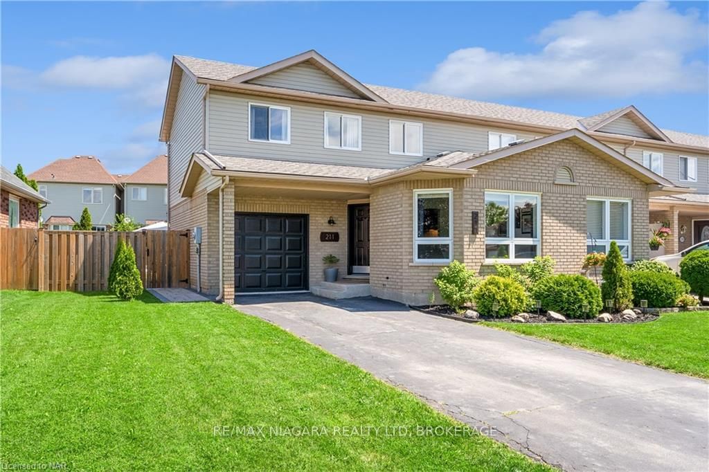 Townhouse sold at 211 DEVINE Crescent, Thorold, 558 - Confederation Heights, L2V 5A4 - MLS: X9407032