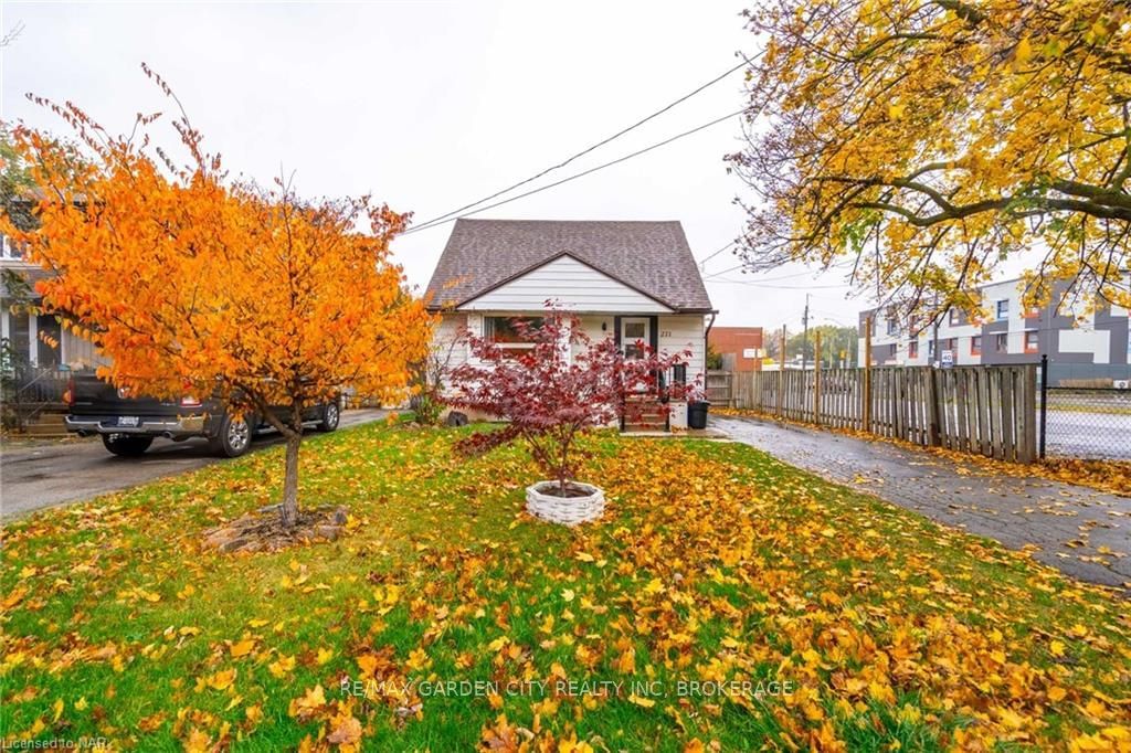 Listing photo 2