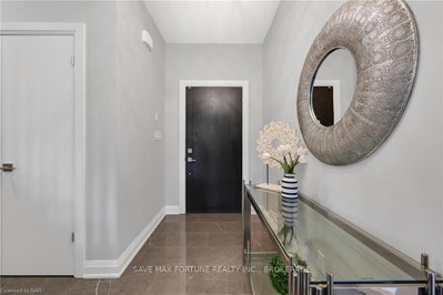 7230 LIONSHEAD Avenue — more photos