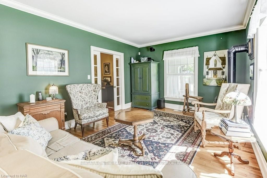 Listing Image 7