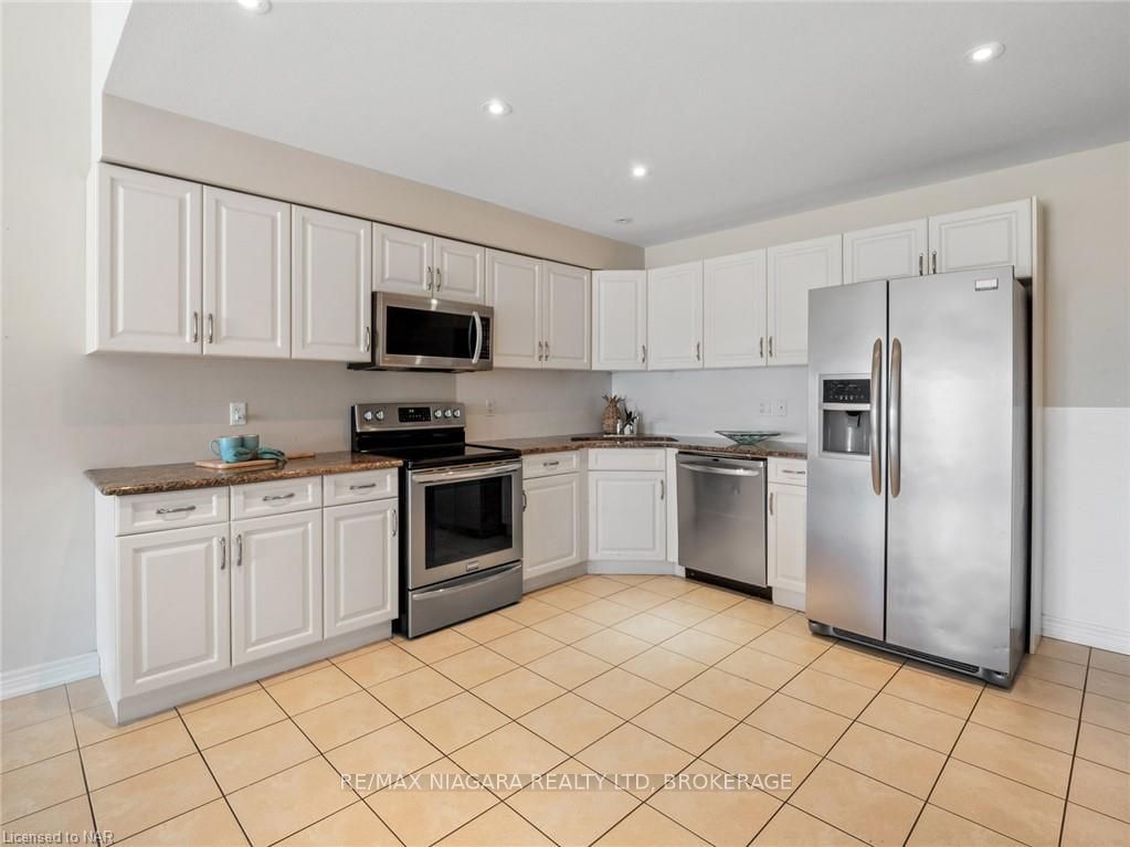 7667 GREEN VISTA Gate, Unit 141 - Photo 5