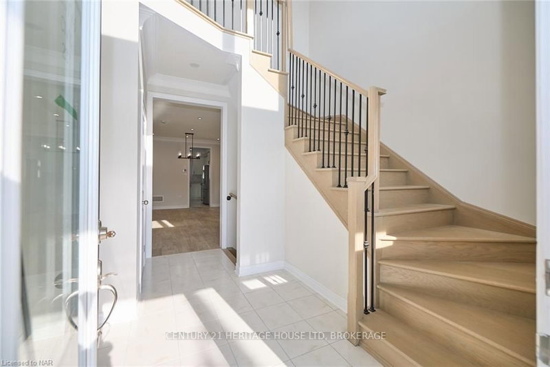 237 SHOREVIEW Dr, Welland, L3B 0H3 | Image 3