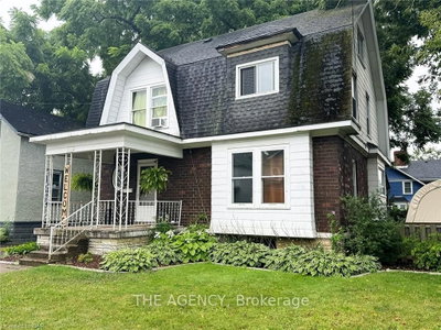 Detached House sold at 17 ELIZABETH Street, Welland, Ontario, L3C 4M2 - Prince Charles - MLS: X9409783