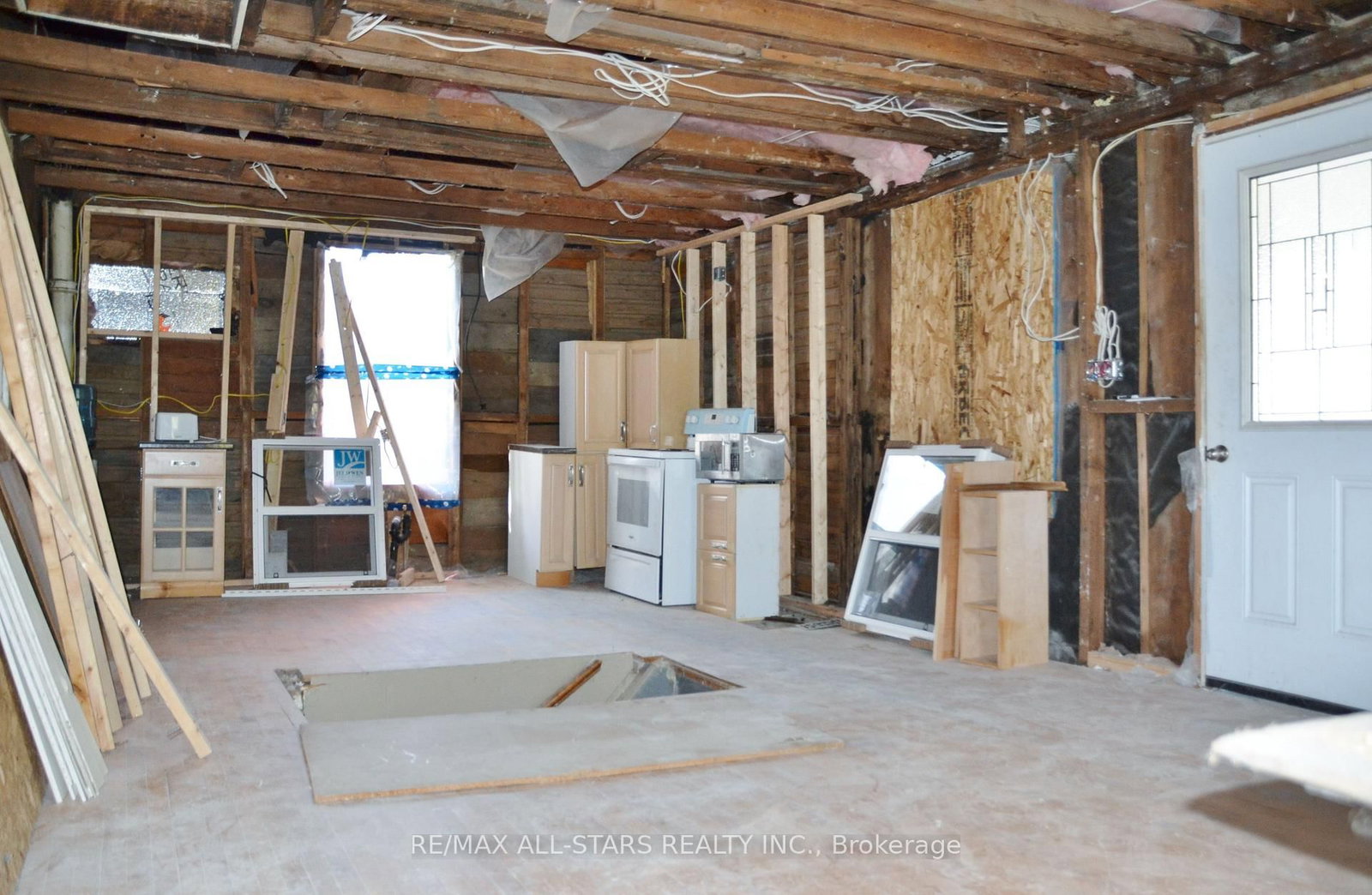 Listing Image 7