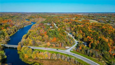 B3 HETU Rd, Leeds and the Thousand Islands - Front of Leeds & Seeleys Bay image-0-3