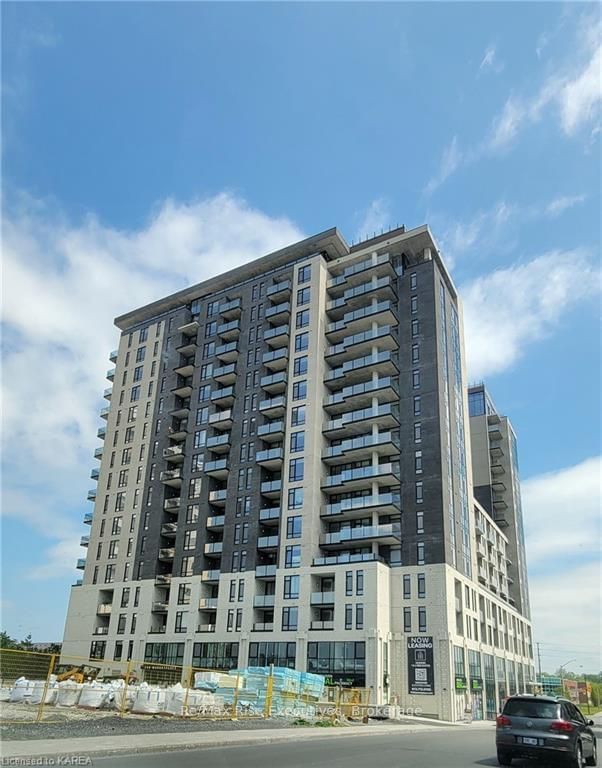 home for lease on 918-150 MARKETPLACE Avenue