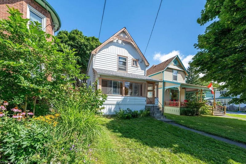 home for sale on 226 WELLINGTON MAIN Street