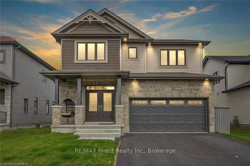home for sale on 815 RIVERVIEW Way