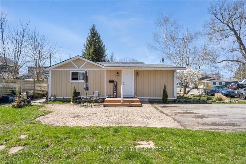 home for sale on 3815 MATHEWSON Avenue