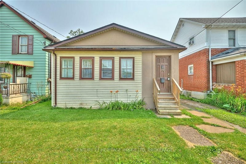 home for sale on 231 DUFFERIN Street