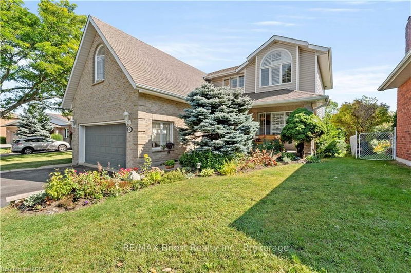home for sale on 688 PARKSIDE Crescent