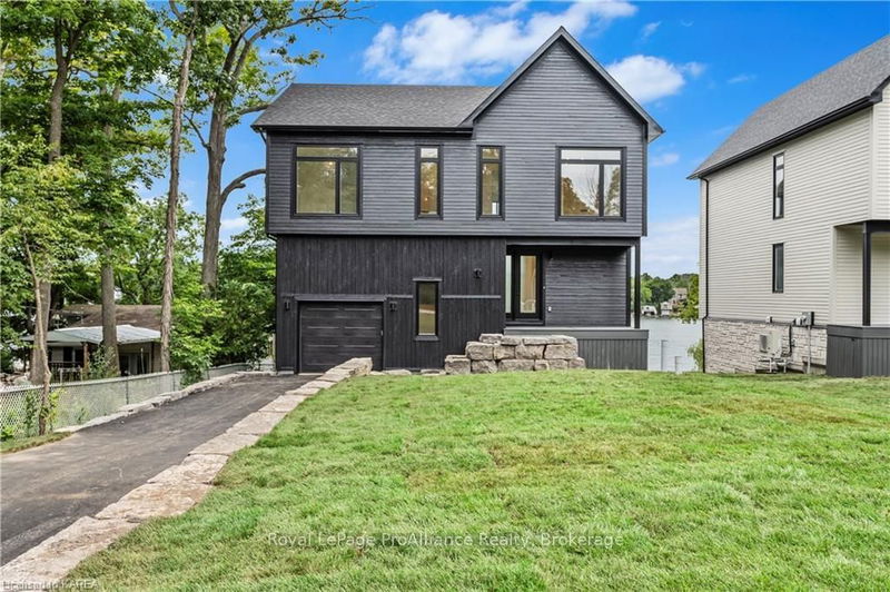 home for sale on 326 NICHOLSON PT Road