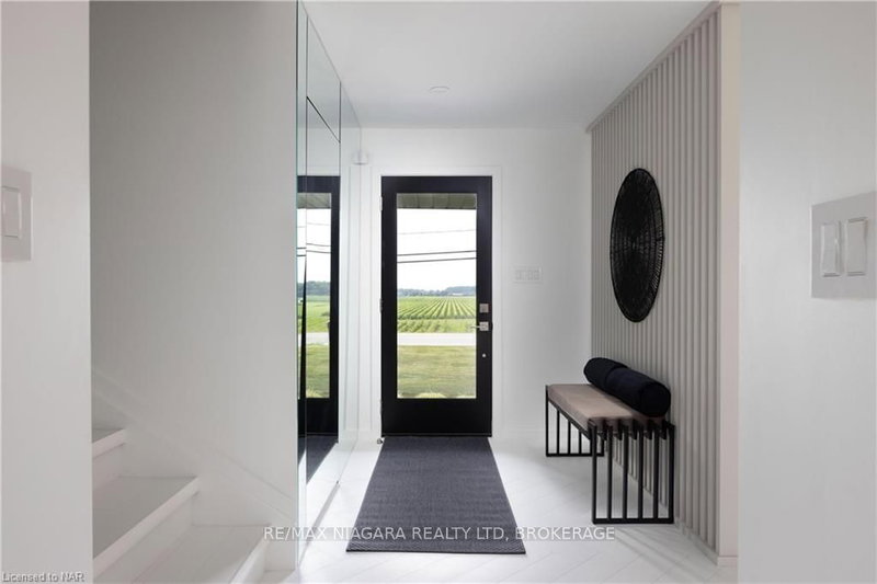 413 QUEENSTON Rd, Niagara-on-the-Lake, L0S 1J0 | Image 3