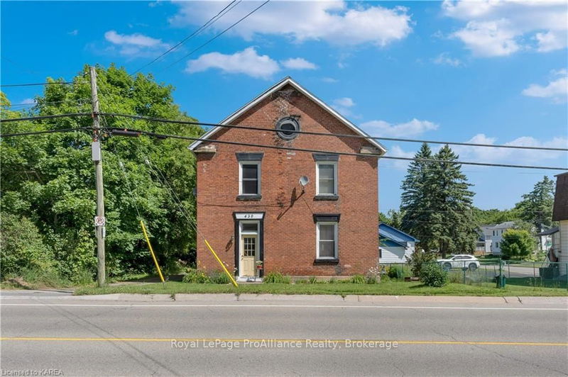 430 KING St, Gananoque -  image-0-0