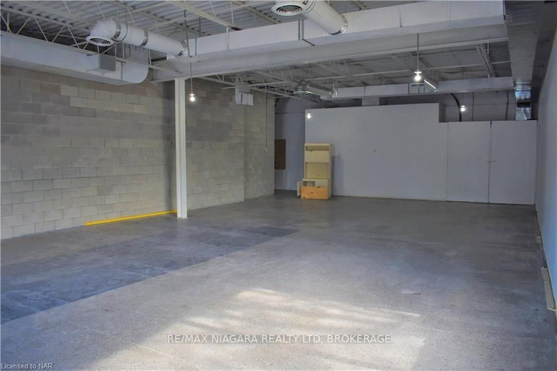 5 - 601 SOUTHWORTH St S, Welland, L3B 2A2 | Image 2