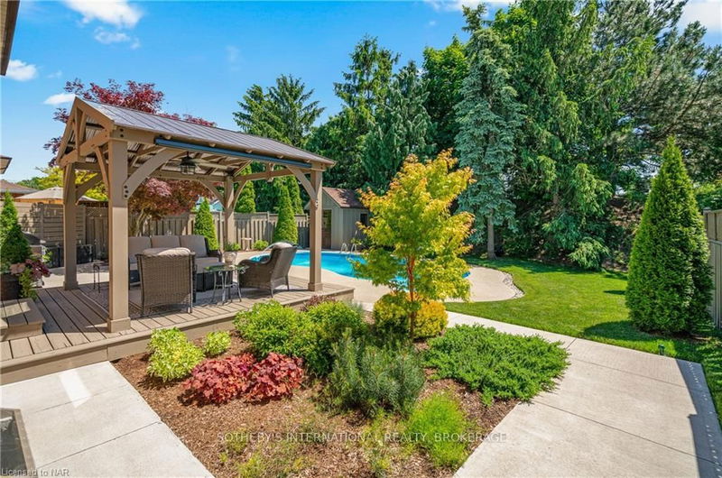 home for sale on 13 WEST FARMINGTON Drive