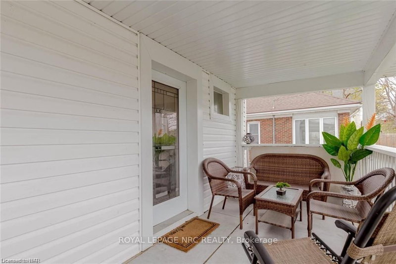 5292 BRIDGE St, Niagara Falls, L2E 2T3 | Image 2