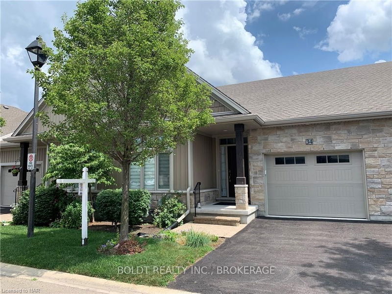 home for sale on 34 SANDALWOOD
