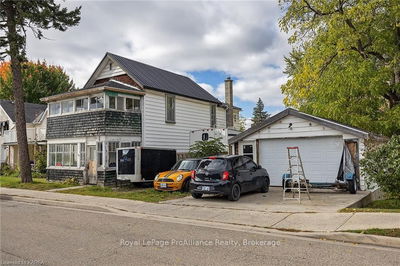 308 BROCK St, Gananoque -  image-0-2