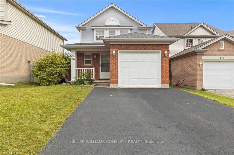 home for sale on 840 FAIRWAY Crescent