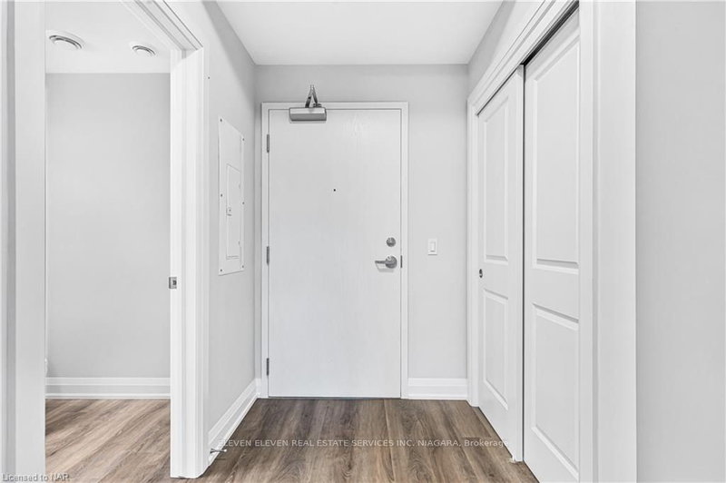 402 - 118 SUMMERSIDES Blvd, Pelham, L0S 1E1 | Image 2