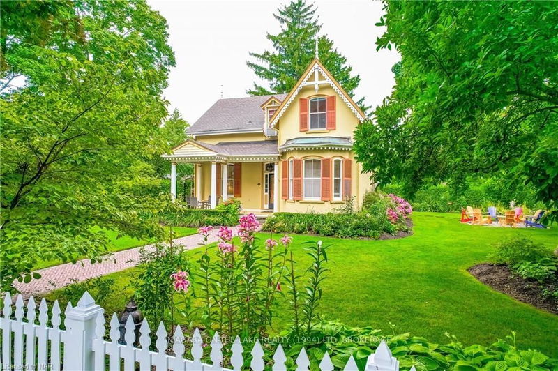 home for sale on 129 VICTORIA Street