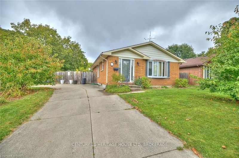 home for sale on 7 CAROUSEL Circle
