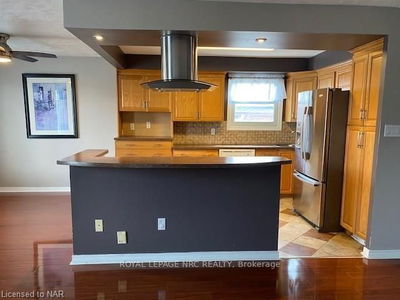 27 ARGYLE Crt, Welland - Prince Charles image-0-2