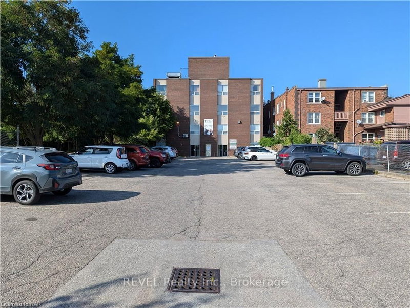 203A&B - 112 QUEENSTON St, St. Catharines, L2R 2Z4 | Image 3