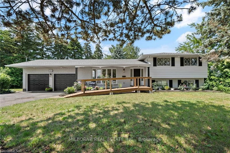 home for sale on 1846 NIAGARA STONE Road