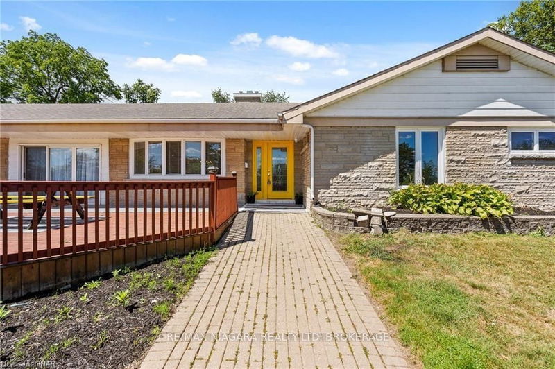 home for lease on 290 LAKESHORE Road
