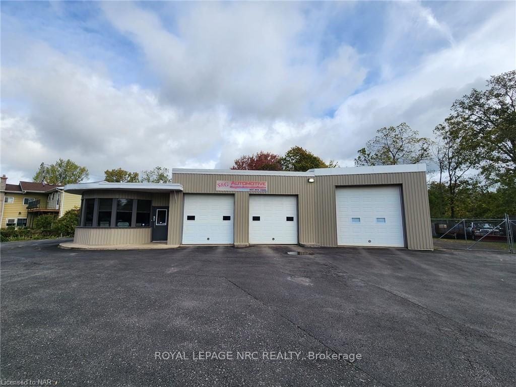 Building at 208 RIDGE Road, Fort Erie, 335 - Ridgeway