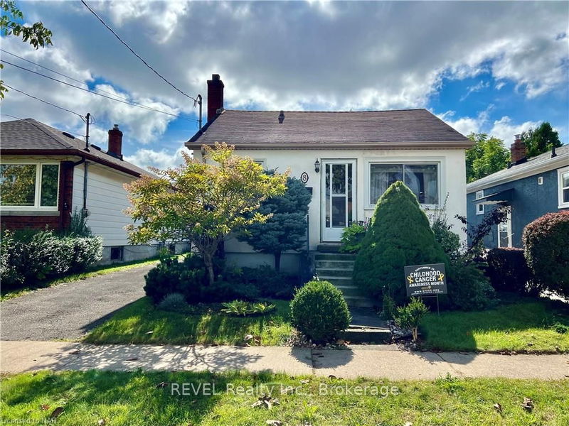 home for sale on 8 GARNET Street