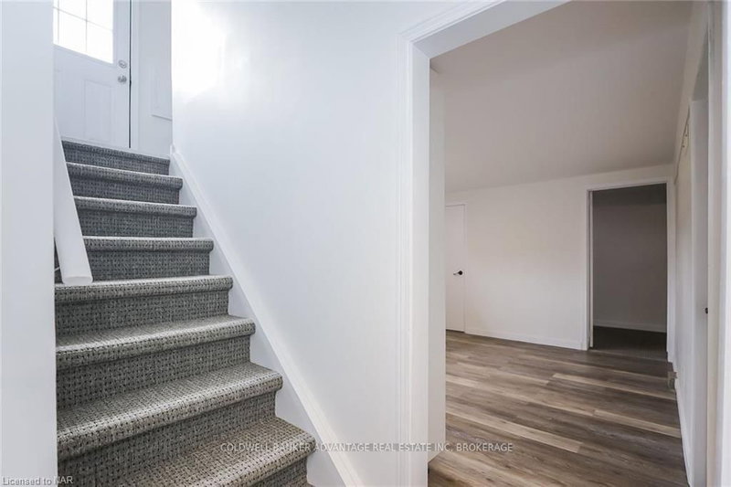 LOWER - 55 KENT St, St. Catharines, L2S 1H4 | Image 2