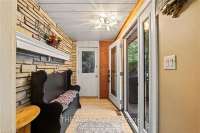 8 ST LOUIS Pl, St. Catharines - 437 - Lakeshore image-0-4