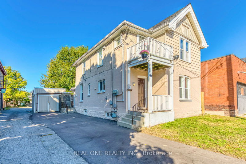 home for sale on 86 Queen Street