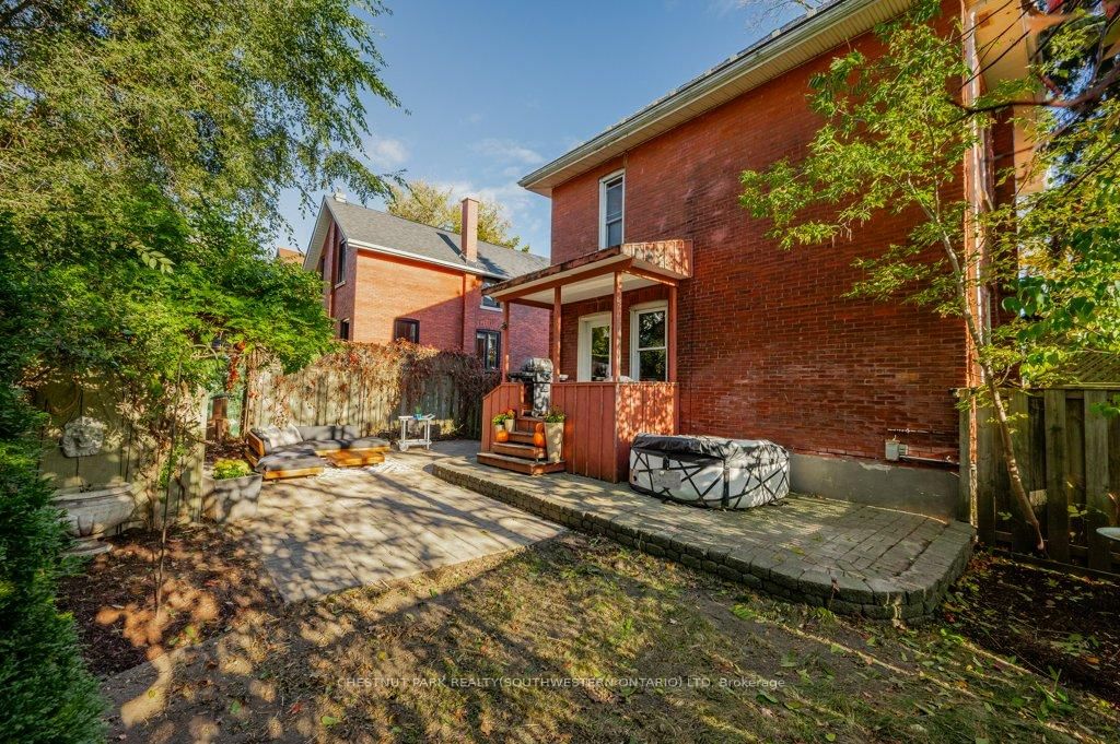 Listing Image 7