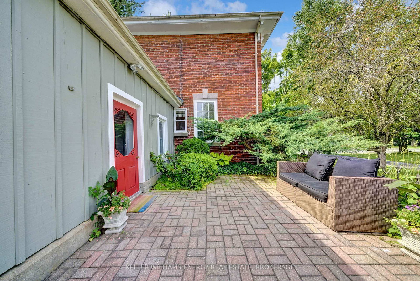 Listing Image 32