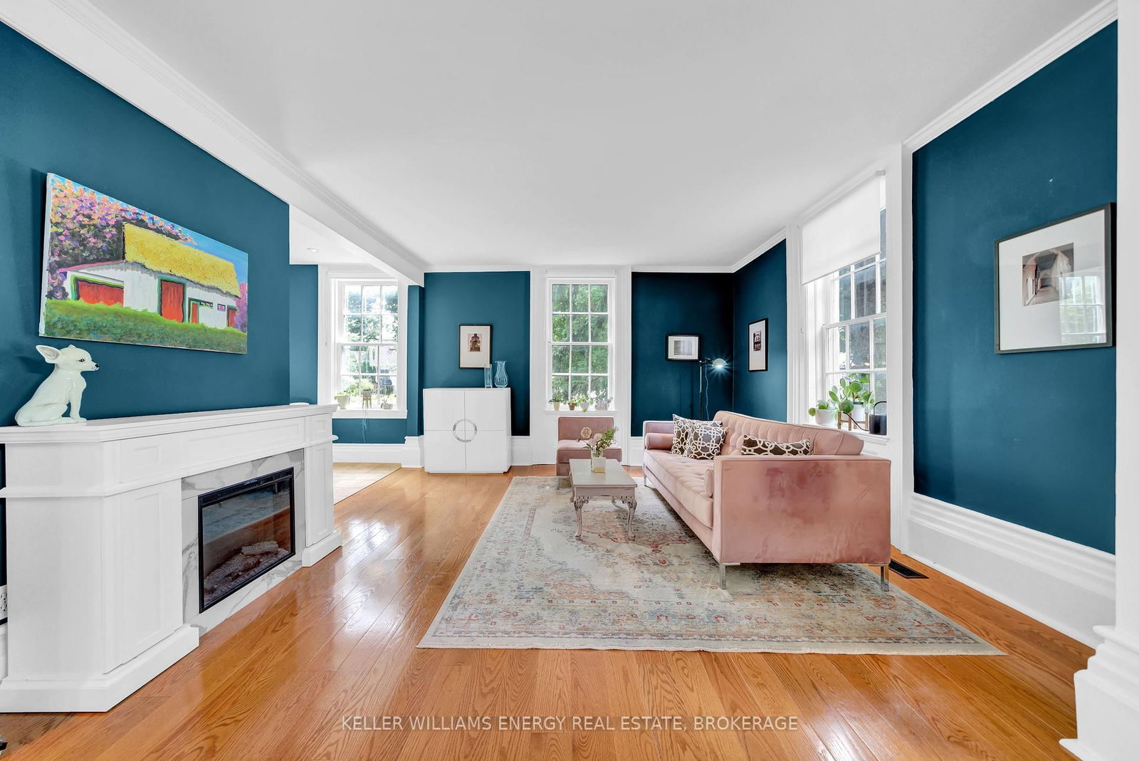 Listing Image 6
